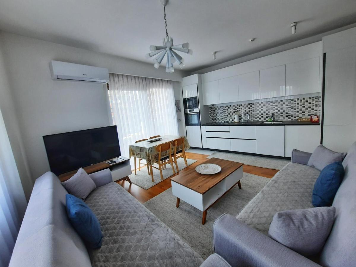 Luxury Sky View Apartment Pristina Buitenkant foto