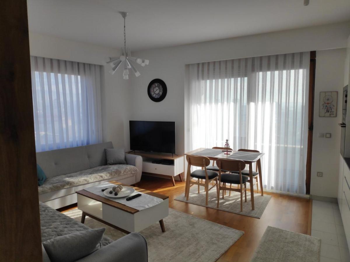 Luxury Sky View Apartment Pristina Buitenkant foto