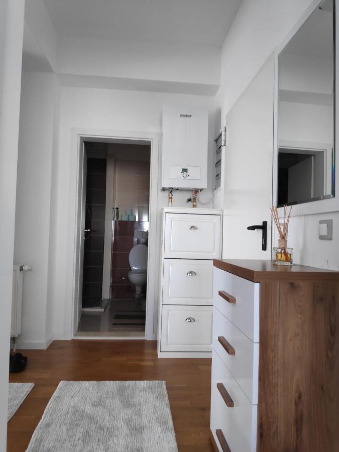 Luxury Sky View Apartment Pristina Buitenkant foto