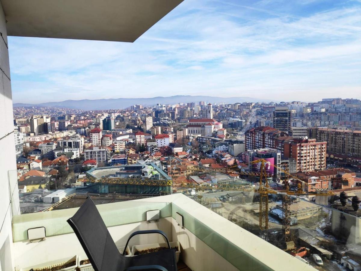 Luxury Sky View Apartment Pristina Buitenkant foto
