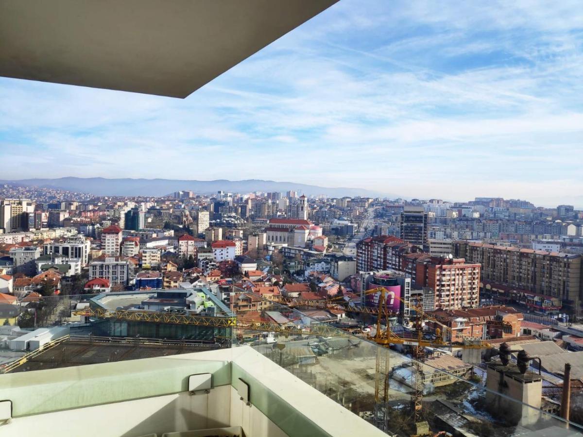 Luxury Sky View Apartment Pristina Buitenkant foto