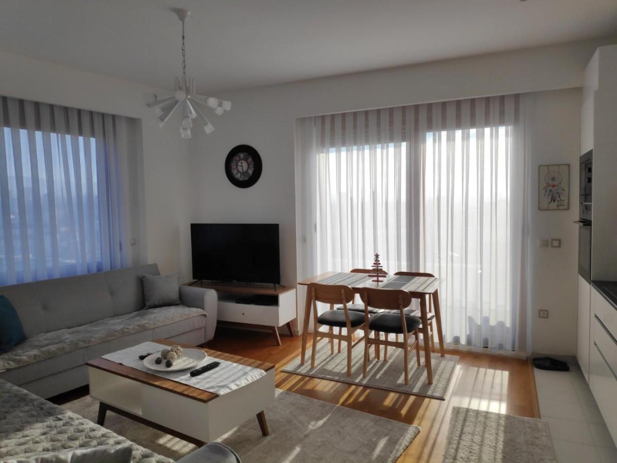 Luxury Sky View Apartment Pristina Buitenkant foto